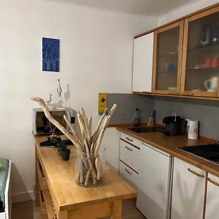 Charmant Studio A Giens Proche De La Mer Hyeres